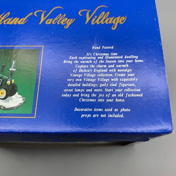Heartland Valley Christmas Village Green Tractor on Hill of Snow in Original Box - Picture 5 of 10